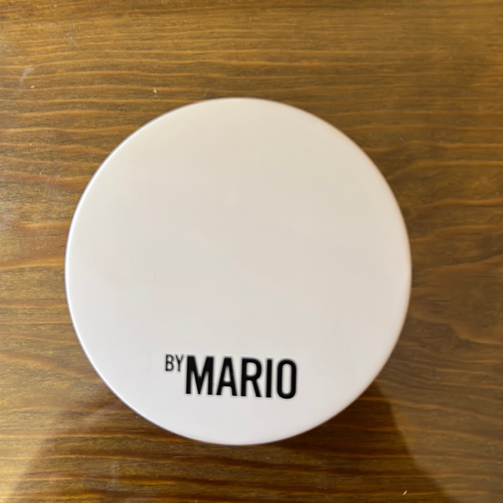 Makeup by Mario highlighter in pearl
